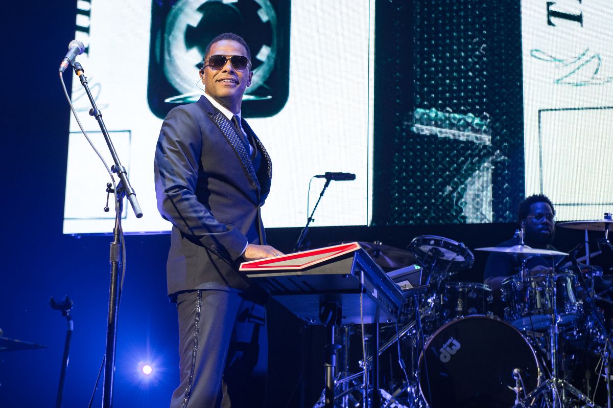 Maxwell & Mary J. Blige Performs At Le Zenith In Paris