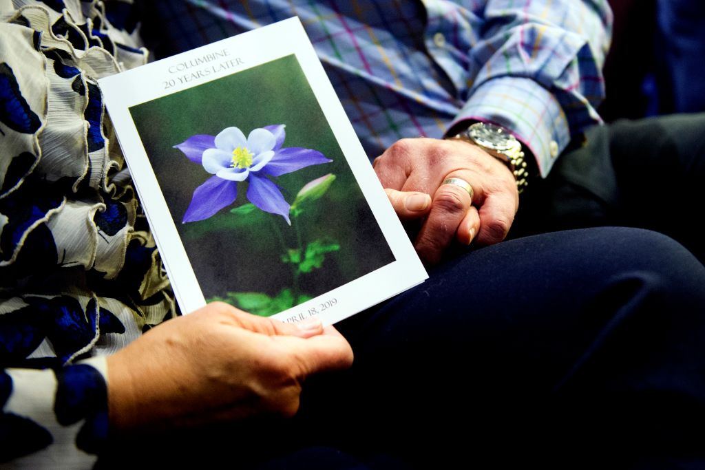 US-SCHOOL-SHOOTING-COLUMBINE