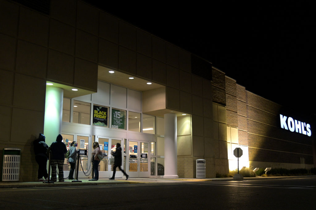 Shoppers Hit Stores On Black Friday Amid Worsening Pandemic