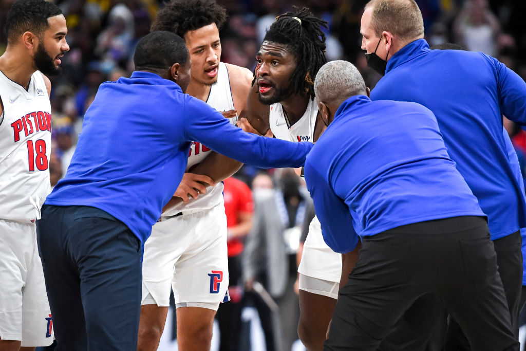 Los Angeles Lakers v Detroit Pistons