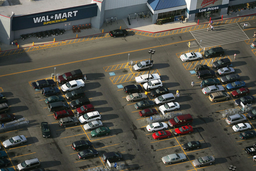 Wal-Mart Dominates U.S. Retail Economy