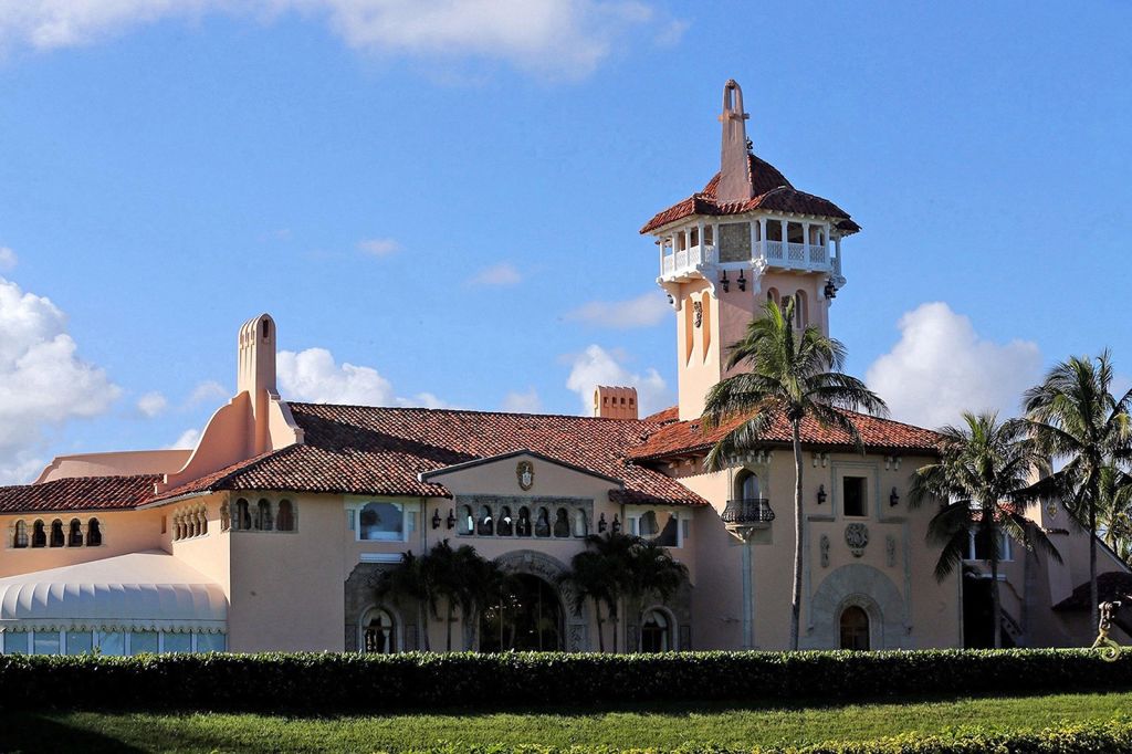 US-NEWS-TRUMP-MARALAGO-RAID-MI