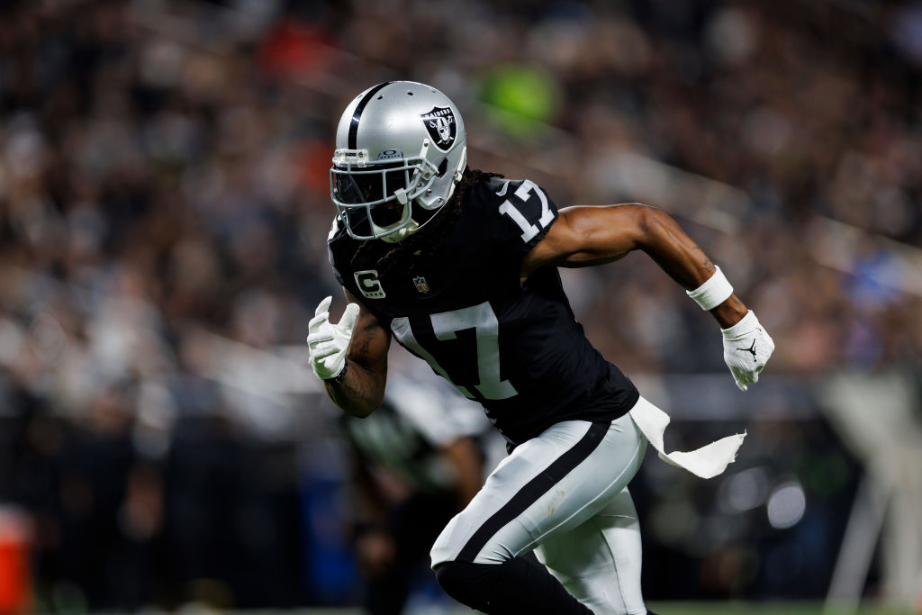 Los Angeles Chargers v Las Vegas Raiders